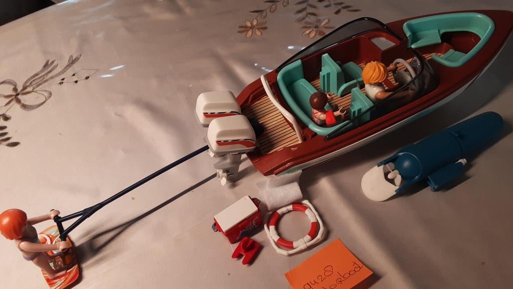 9428 plezierbootje met skiër, Ophalen of Verzenden, Zo goed als nieuw, Complete set