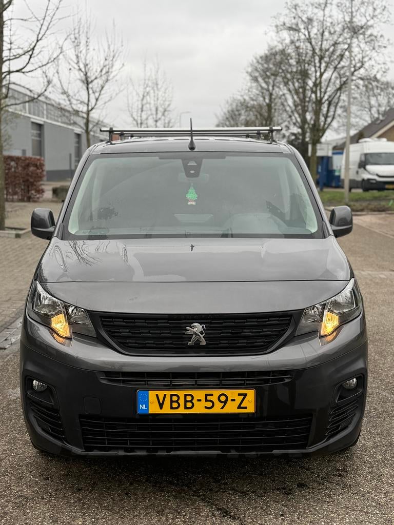 Peugeot Partner 1.6 Bluehdi 75pk 650kg 3-zits 2019, Auto's, Voorwielaandrijving, 4 cilinders, 23 km/l, Origineel Nederlands