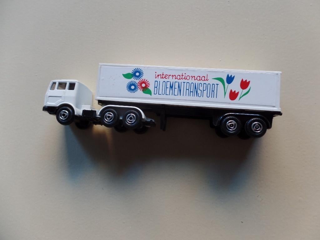 Mercedes trekker/oplegger bloementransport Efsi, Verzenden, Gebruikt, Bus of Vrachtwagen, Efsi