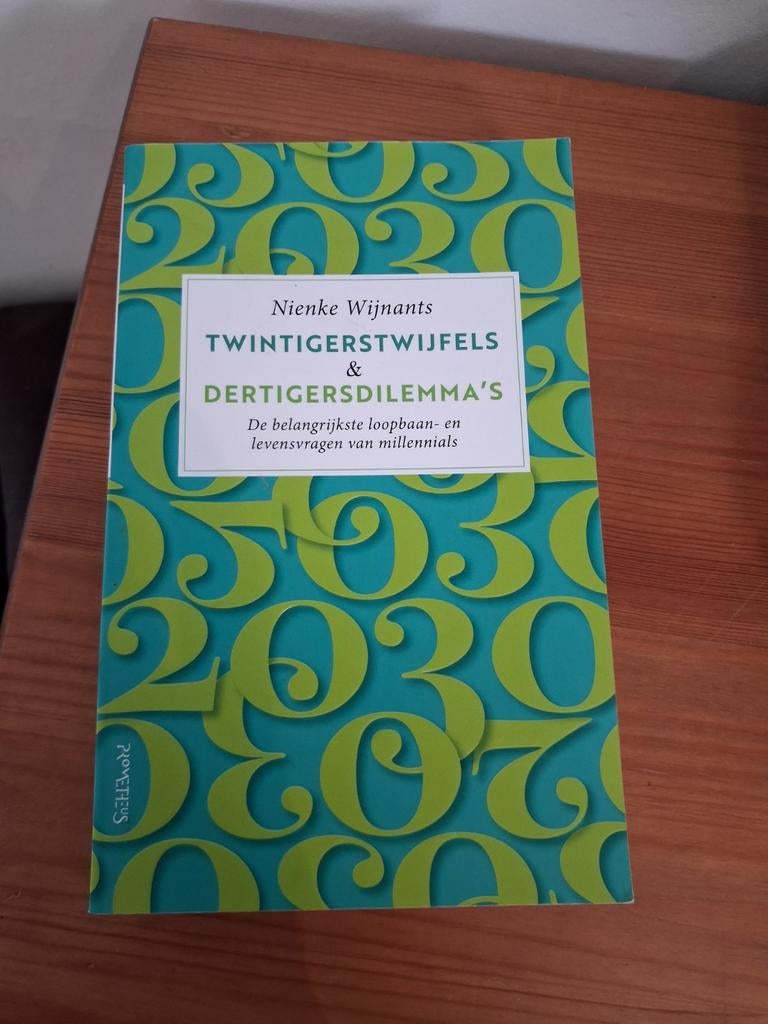 Twintigerstwijfels & Dertigersdilemma's - Nienke Wijnants, Ophalen of Verzenden, Gelezen, Nienke Wijnants