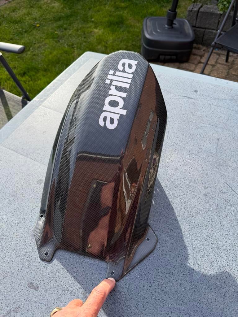 Aprilia Tuono rsv Mille Carbon Hugger, Ophalen of Verzenden