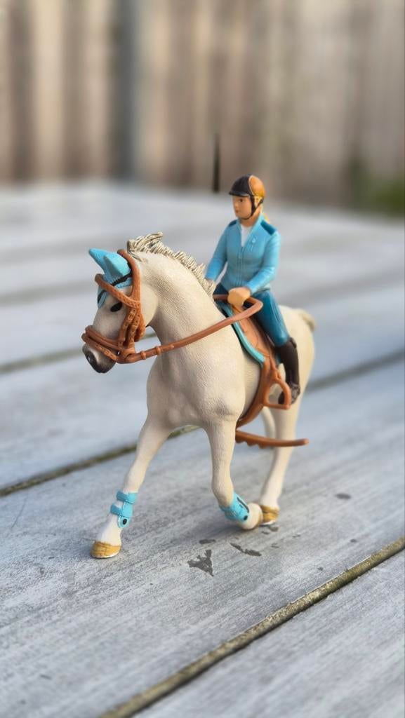 Schleich wedstrijdamazone met paard, Ophalen, Zo goed als nieuw, Jongen of Meisje