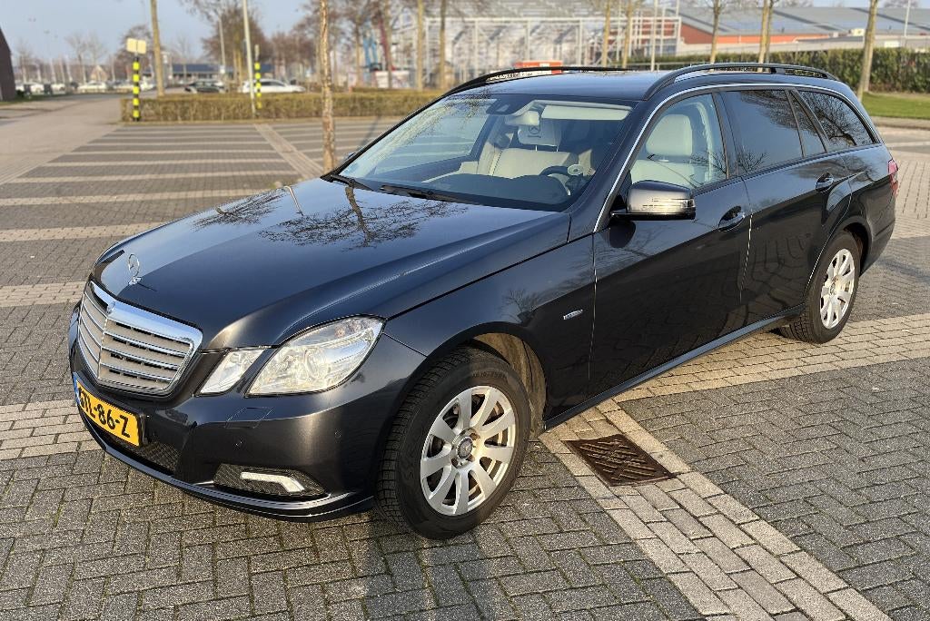 Mercedes-Benz E-Klasse E250 CGI Estate AUT 2009, Auto's, Euro 5, Beige, 4 cilinders, 1796 cc