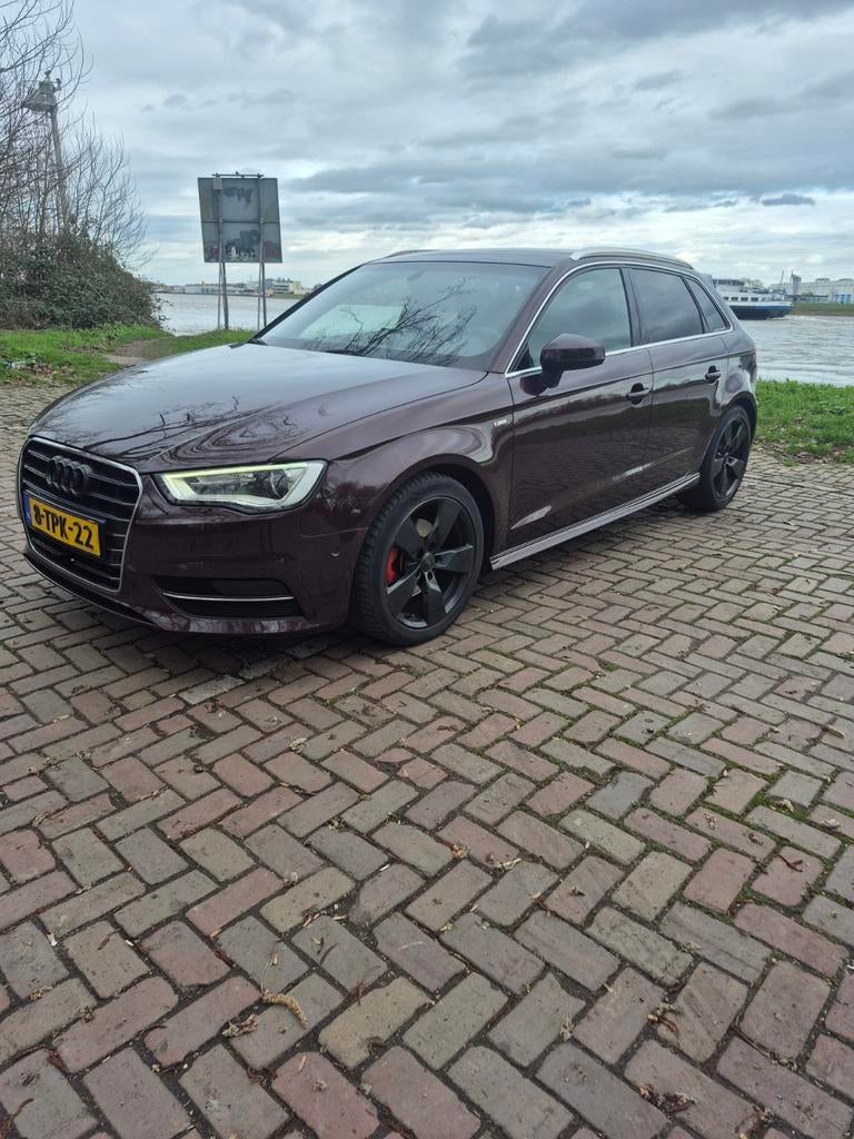 Audi A3 sportback 2014, Auto's, Zwart, Handgeschakeld, Particulier, Te koop