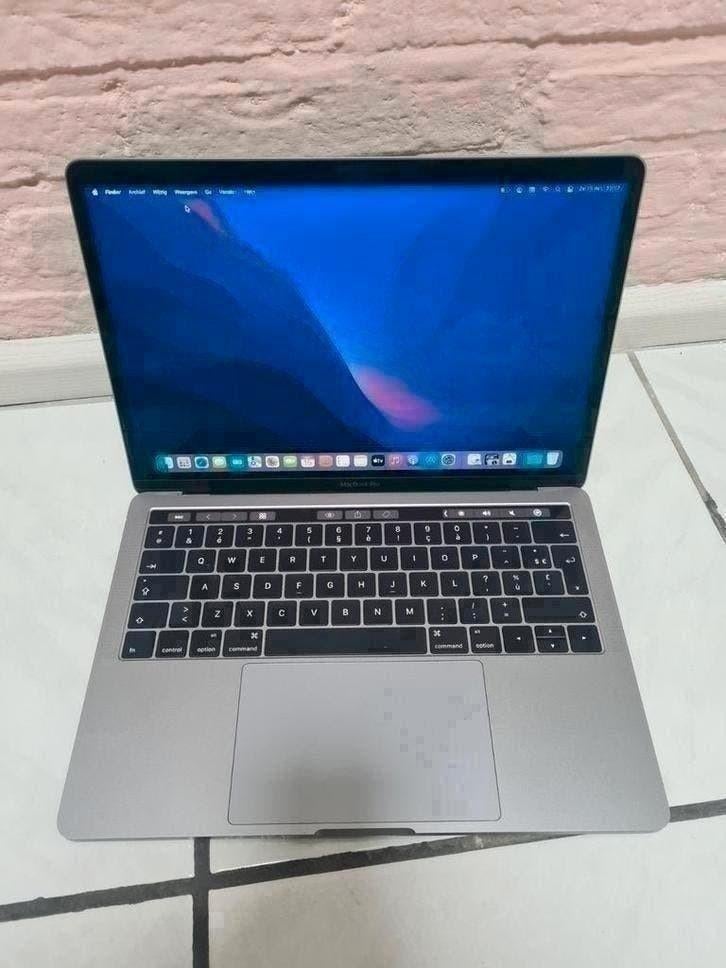 MacBook Pro 13 Retina i5 8GB 512GB SSD TouchBar en TouchID, Ophalen of Verzenden, Gebruikt