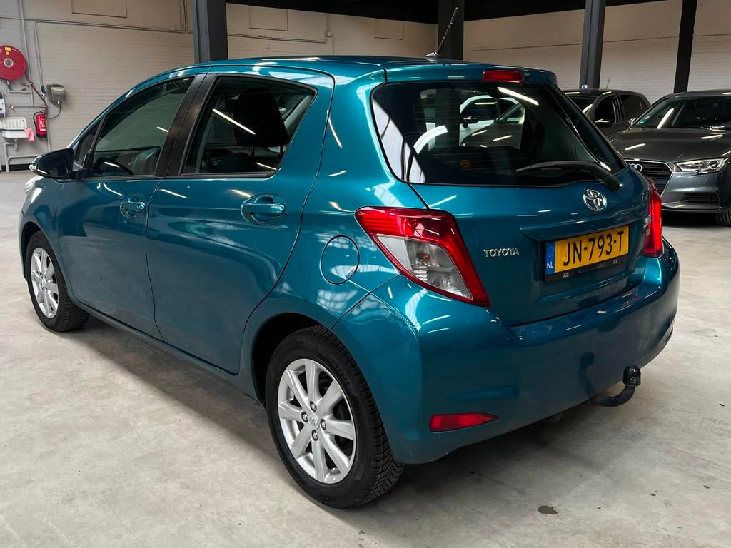 Toyota Yaris 1.3 VVT-i Comfort Airco/5drs/Trekhaak, Voorwielaandrijving, Euro 5, 4 cilinders, 1329 cc