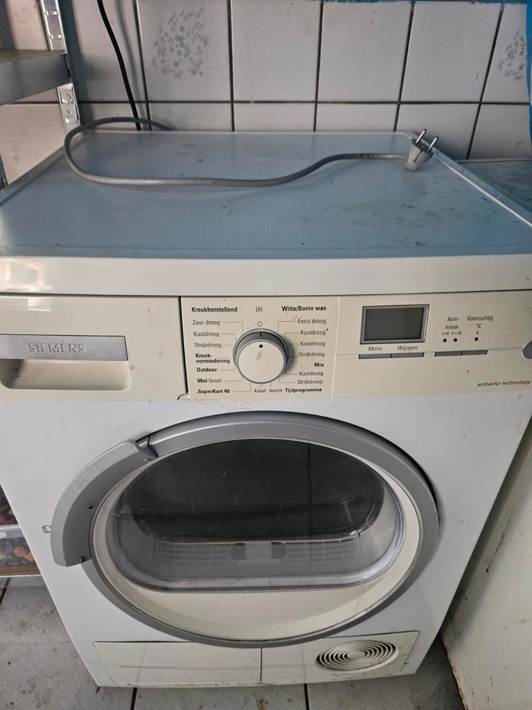 Condensdroger, Ophalen, 6 tot 8 kg, Gebruikt, 85 tot 90 cm