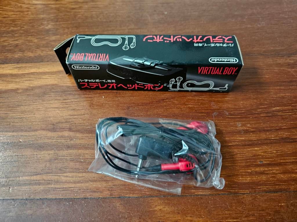 *NIEUW* Nintendo Virtual Boy Headphones, Spelcomputers en Games, Ophalen of Verzenden, Nieuw, Overige modellen
