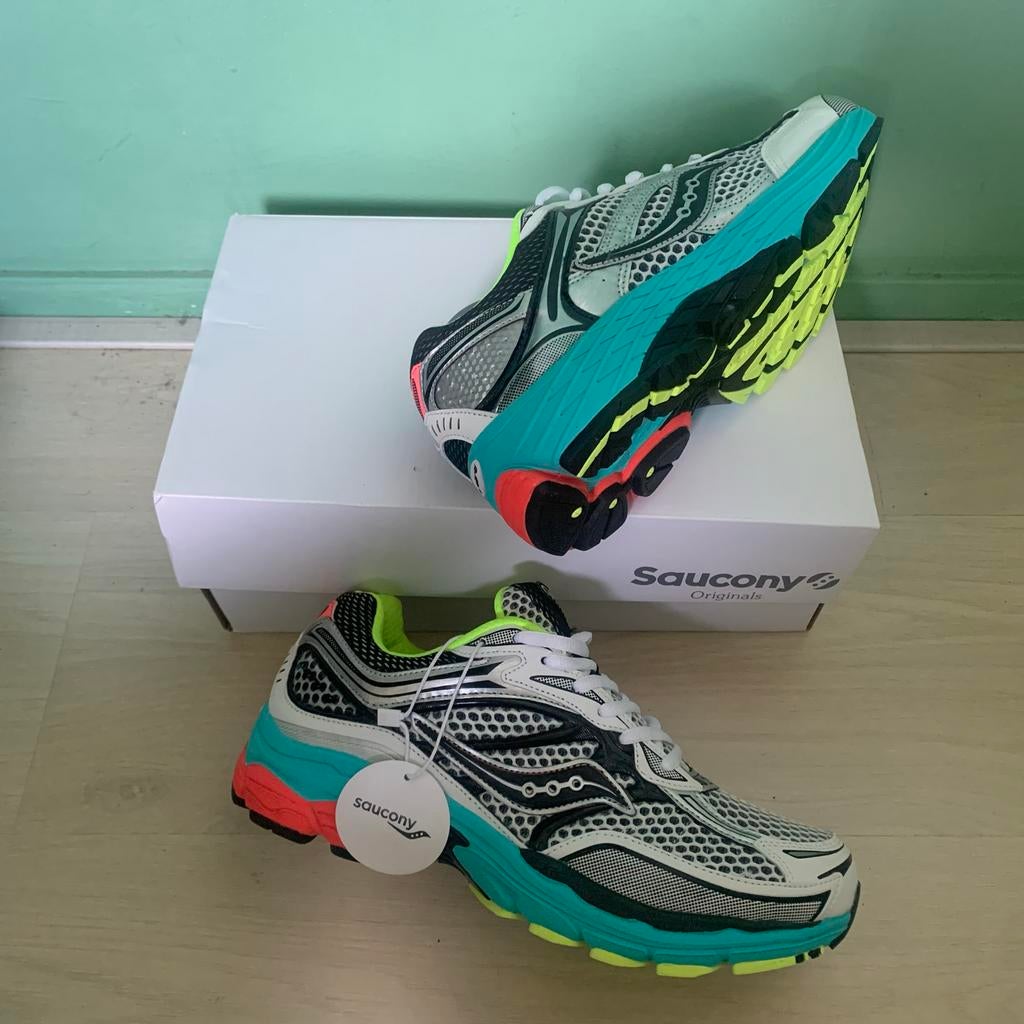 Saucony Omni 9 Mutant, Ophalen of Verzenden, Nieuw, Wit, Sneakers of Gympen