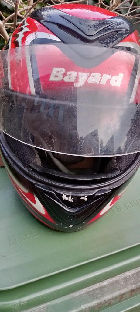 Bayard motorhelm rood/zwart, Ophalen