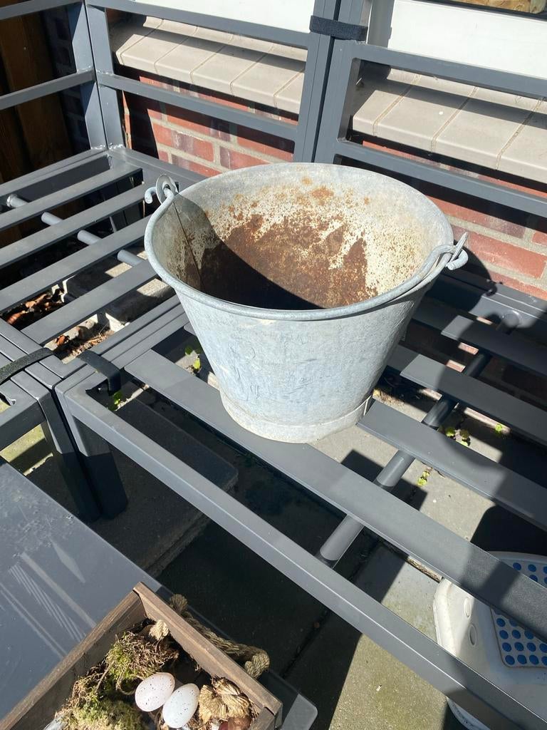 Oude zinken emmer voor bloemen of decoratie, Huis en Inrichting, Emmers, Ophalen of Verzenden, Gebruikt, Zink, Met handgreep
