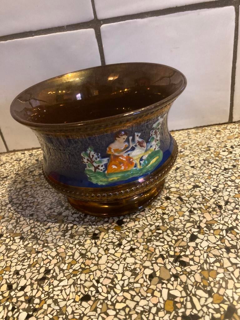 Mooie kastkom, Antiek en Kunst, Ophalen of Verzenden