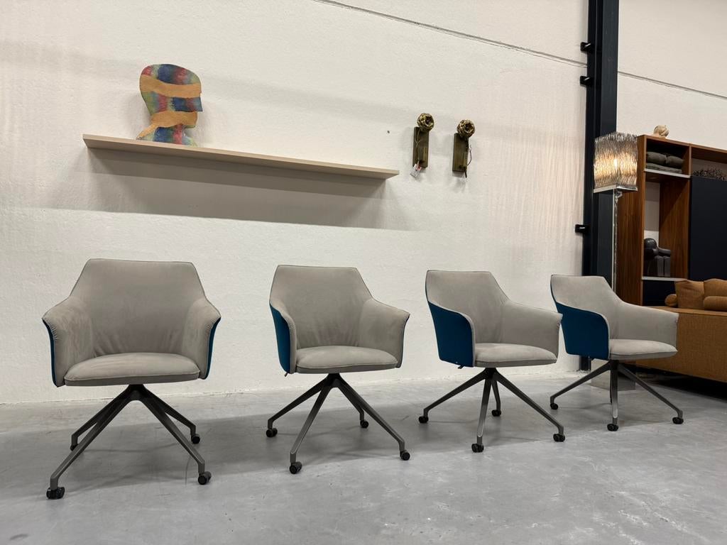 4 Nieuw Leolux Mara Twist Eetkamerstoel blauw stof Stoel, Leolux, Blauw, Nieuw, Ophalen of Verzenden