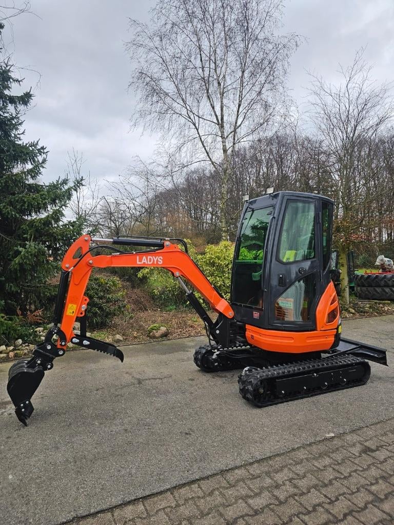 Ladys DY35U graafmachine, minigraver, Nieuw, Kubota Motor, Zakelijke goederen, Machines en Bouw | Kranen en Graafmachines, Ophalen