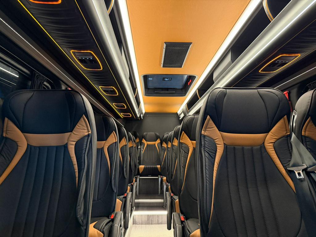 Mercedes Sprinter Minibussen  Nieuw ( Touringcar ), Auto's, Mercedes-Benz, Automaat, Achterwielaandrijving, Euro 6, Leder