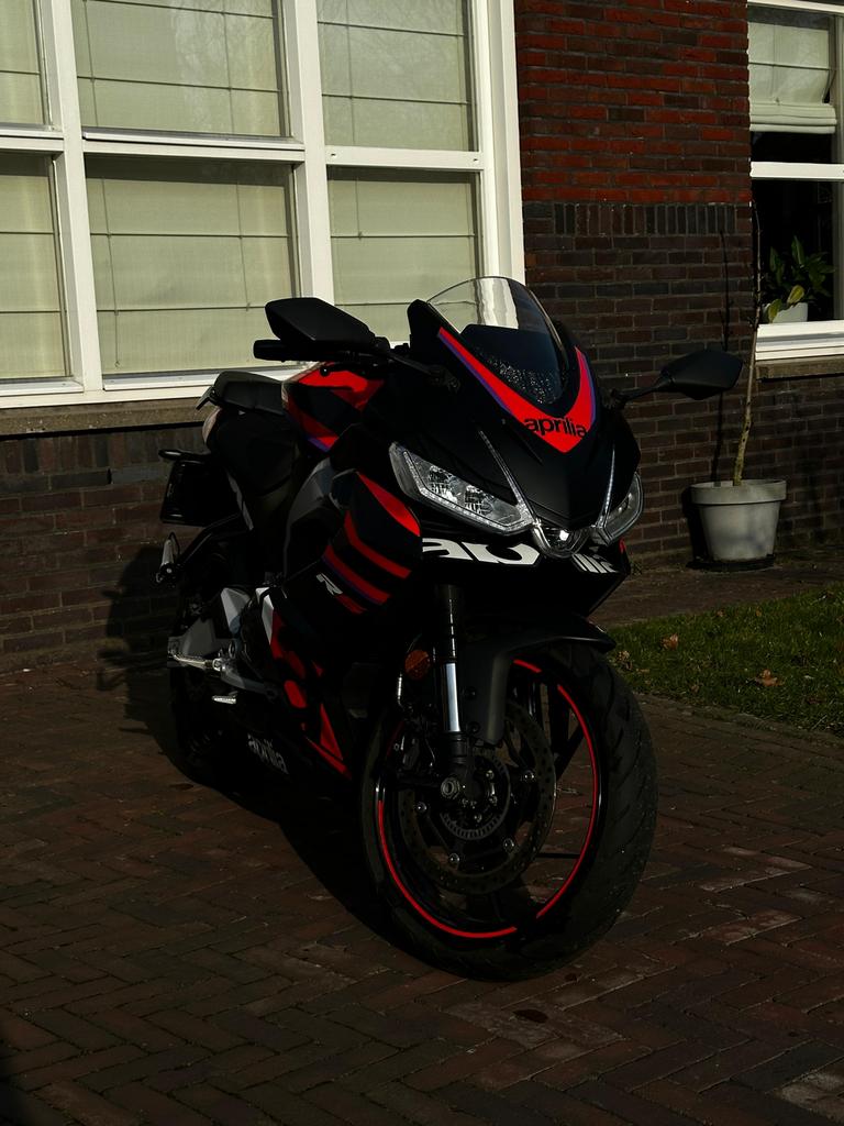 Aprilia RS 457, Motoren, Motoren | Aprilia, Particulier, Sport, 12 t/m 35 kW, 2 cilinders, Minimaal motorrijbewijs A2, ABS, LED Verlichting