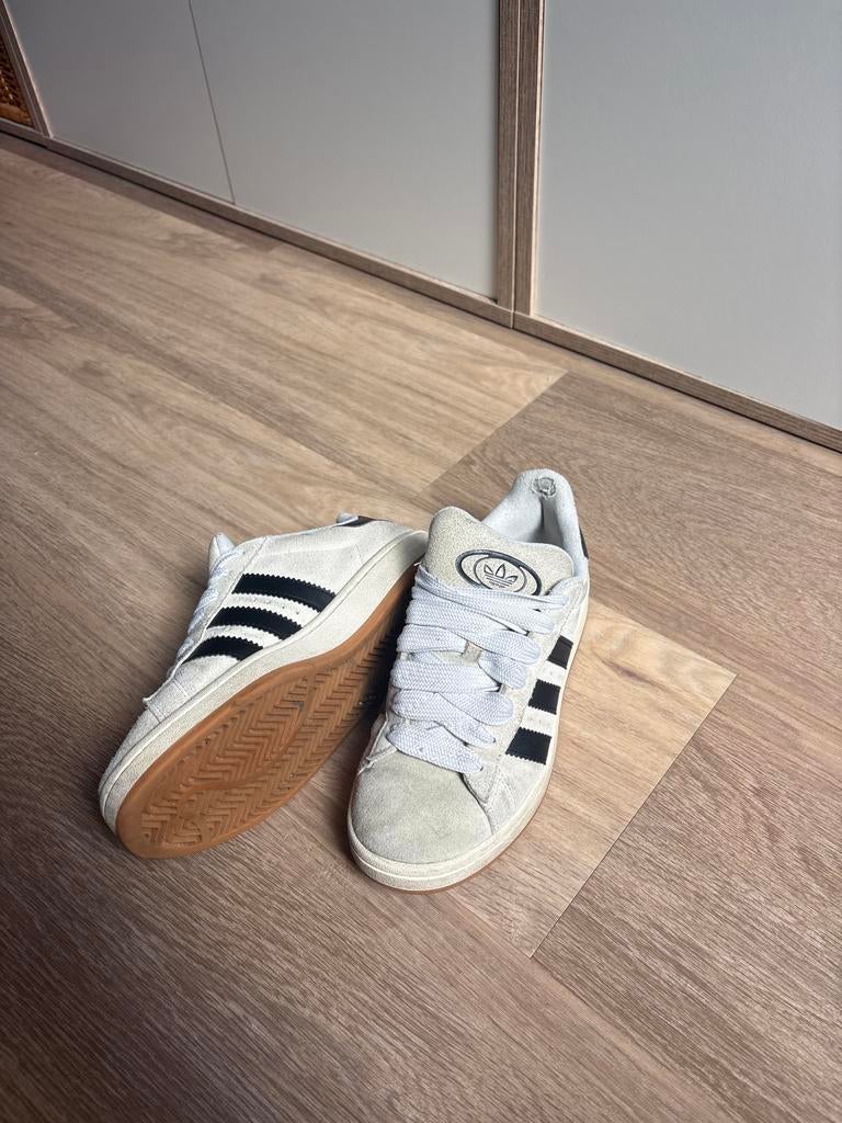 Adidas Campus 00s sneakers wit met zwarte strepen maat 39, Kleding | Dames, Schoenen, Ophalen of Verzenden, Gedragen, Wit, Sneakers of Gympen