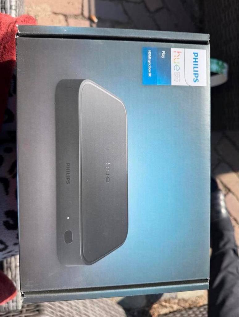 Philips Hue Play HDMI Sync Box 8K, Ophalen of Verzenden, Nieuw, Overige kabels