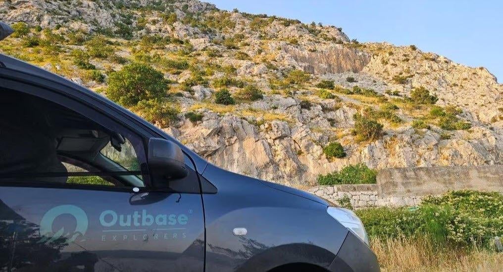 Mini Camper gemaakt door Outbase Camparvans, Chemisch toilet, Buscamper of Camperbus, Tot en met 2, Handgeschakeld