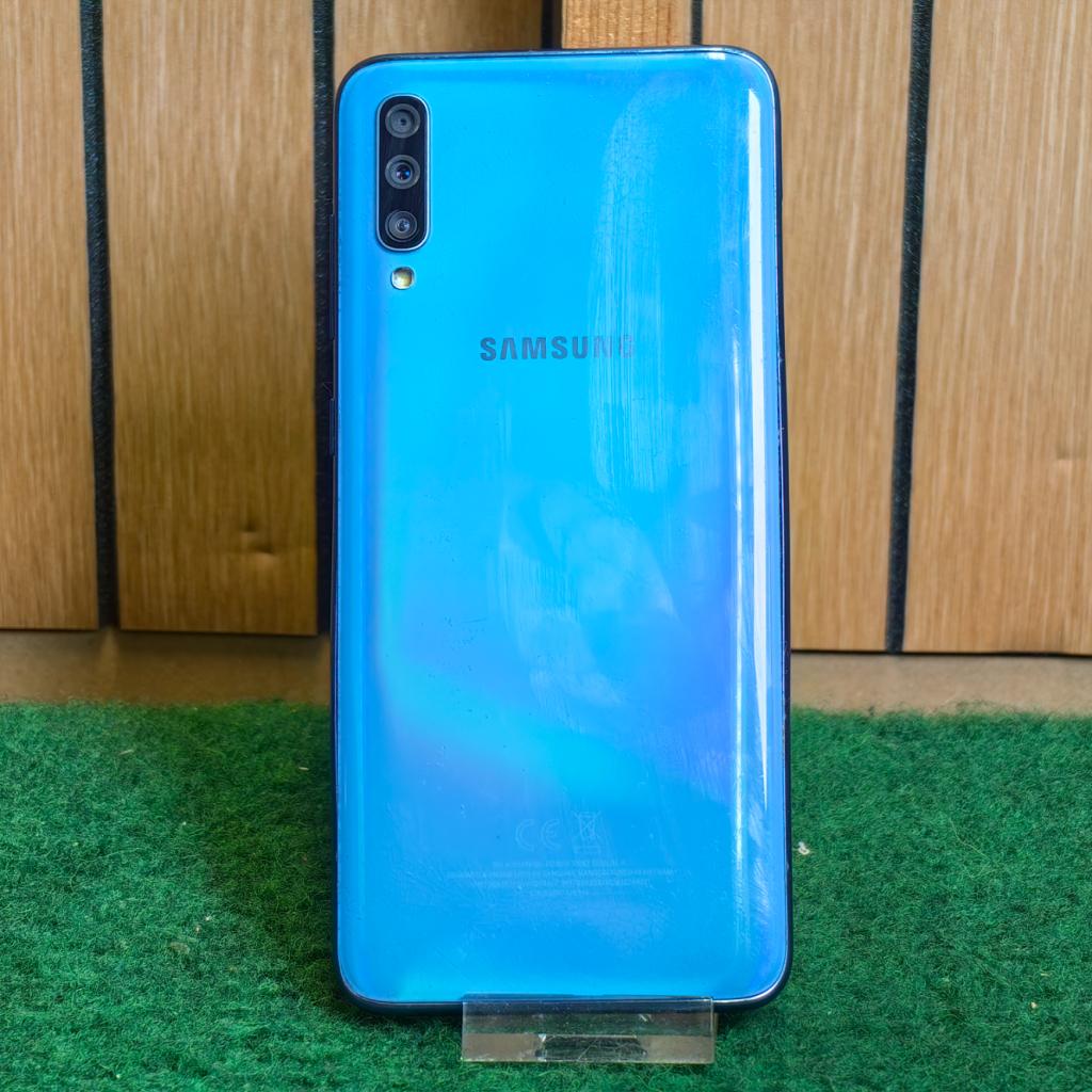 Samung A70 128GB - In Nette Staat, Samsung, Zo goed als nieuw, Support@Samsung.com, 129, Samsung-ro, Yeongtong-gu
Suwon-si, Gyeonggi-do 16677
South Korea