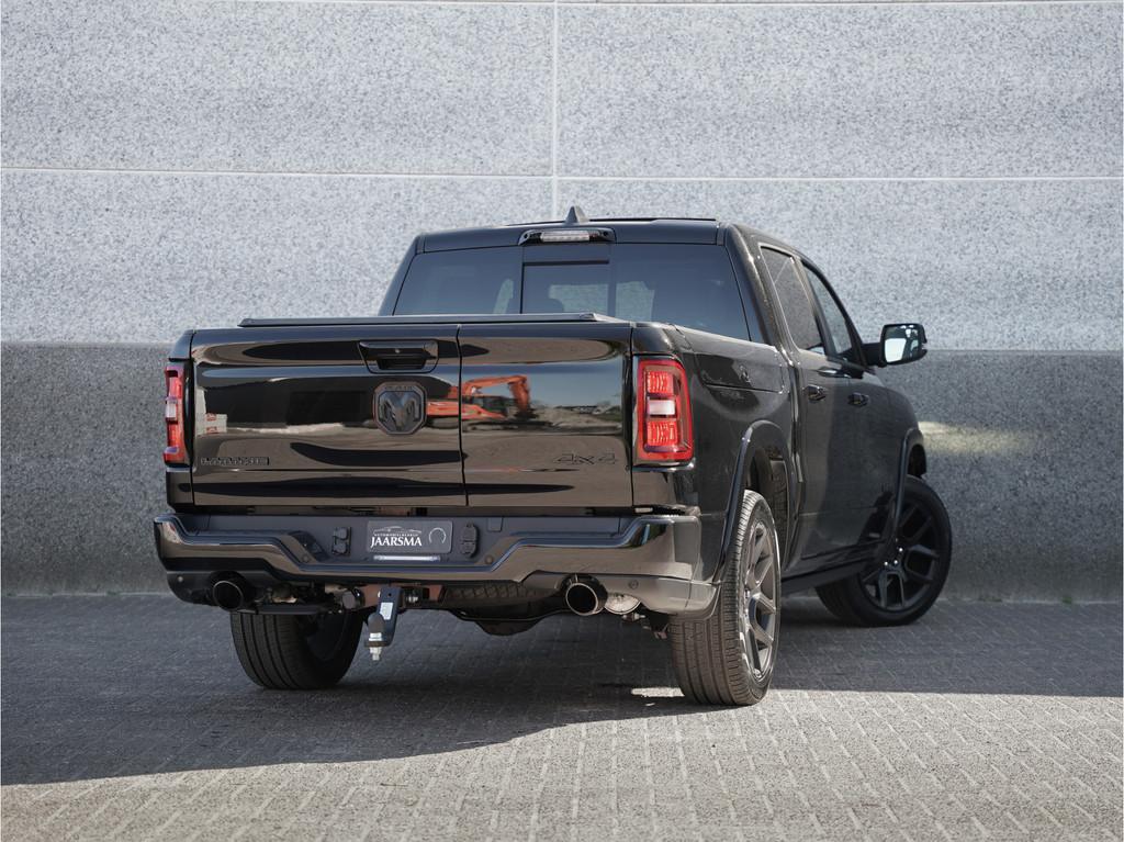 Dodge Ram 1500 Laramie Night SST Hurricane 420pk |BPM vrij!, Auto's, Automaat, 2993 cc, Zwart, Leder