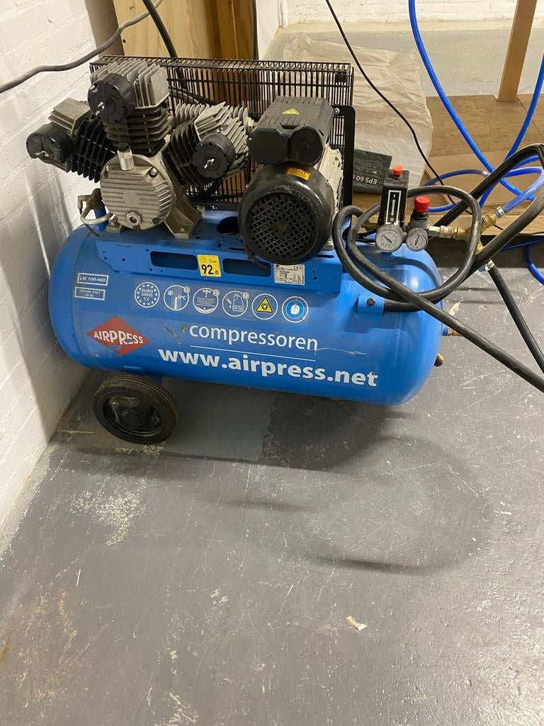 Airpress Compressor LM 100-400 - 100 liter, 400 L/min, Ophalen, Gebruikt, 400 tot 800 liter/min, Mobiel