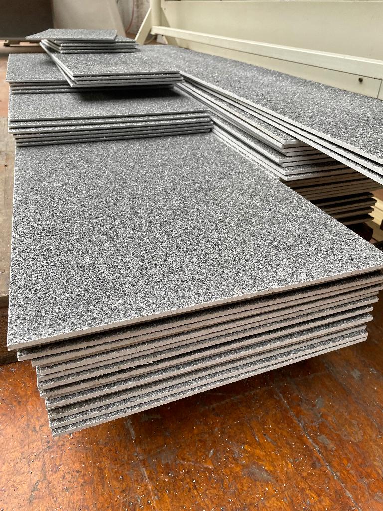 Partij gevelbekleding kantplanken onderkant stacaravan gevel, Doe-het-zelf en Verbouw, Overige materialen, Zo goed als nieuw, 15 m² of meer