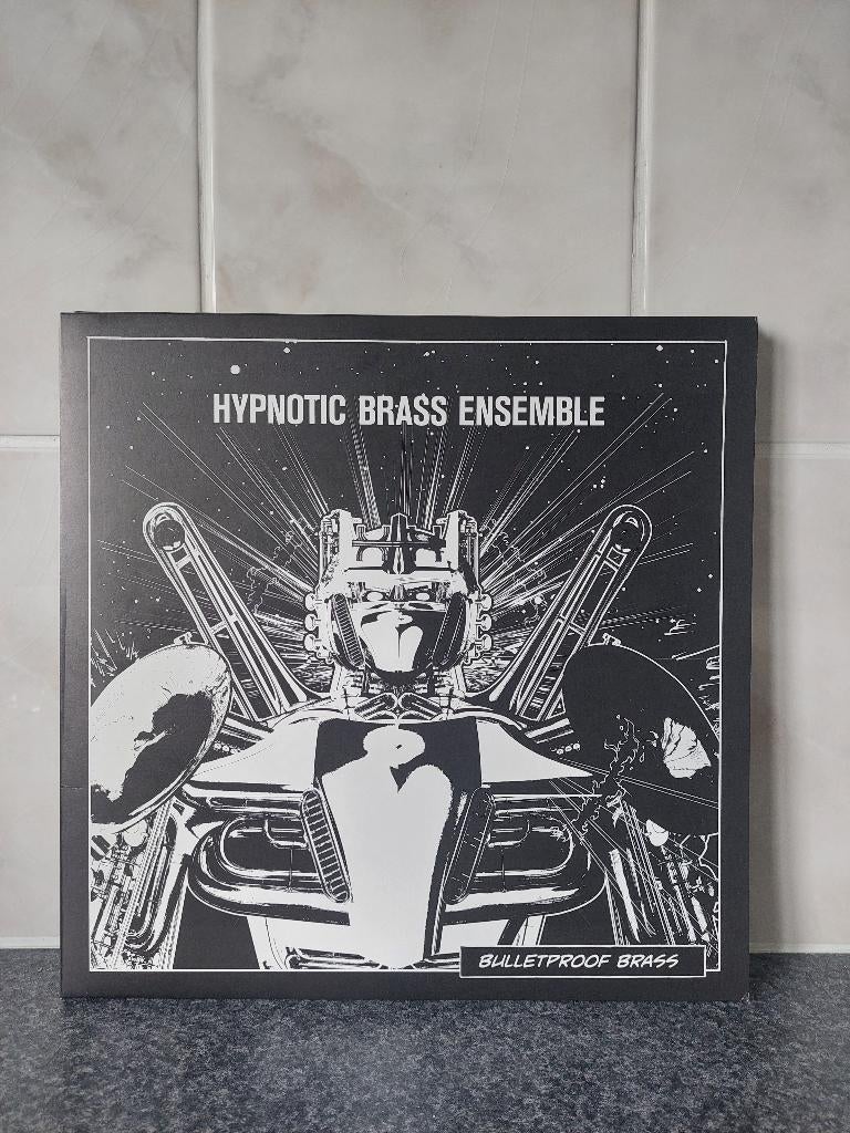 Hypnotic Brass Ensemble - Bulletproof Brass (2011), Ophalen of Verzenden, 2000 tot heden, Zo goed als nieuw, 12 inch
