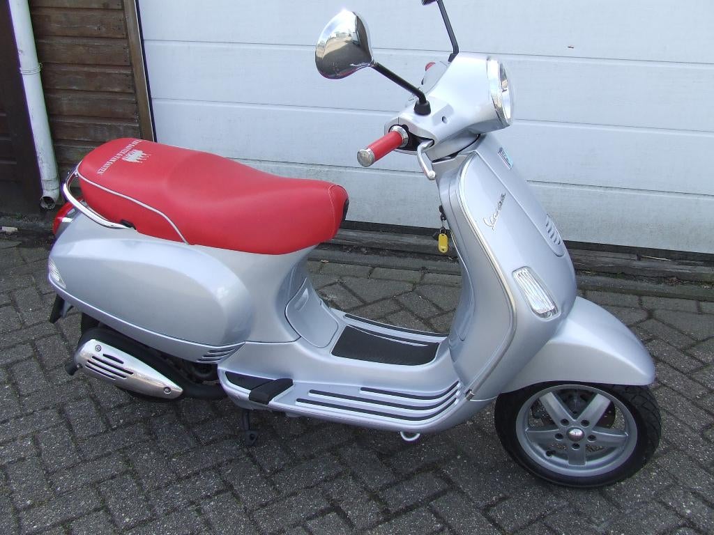 Vespa Snorscooter Special Edition LX, Ophalen, Zo goed als nieuw, Benzine, Vespa