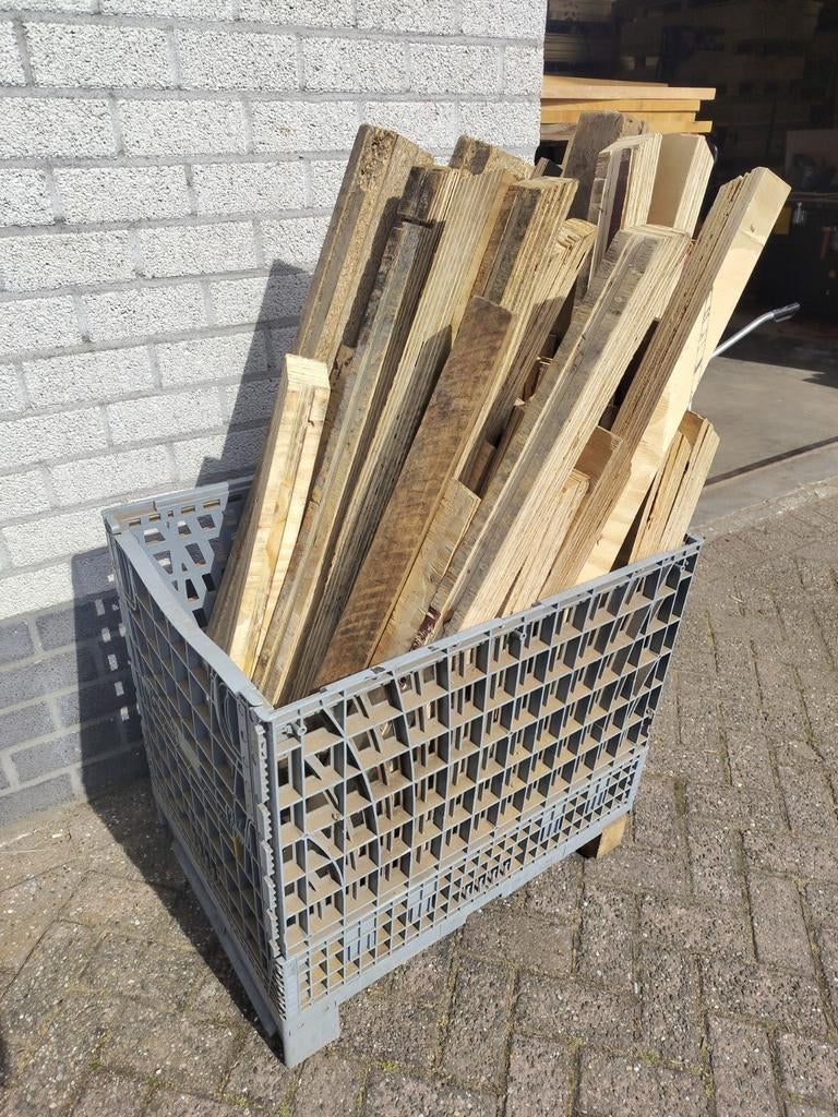 Balkjes en planken, hoofdzakelijk multiplex, Minder dan 3 m³, Ophalen, Overige houtsoorten