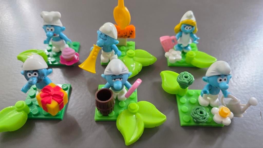 Smurfen (Lego) Mega Bloks €5,- per stuk, Verzamelen, Smurfen, Ophalen of Verzenden, Zo goed als nieuw, Verschillende Smurfen