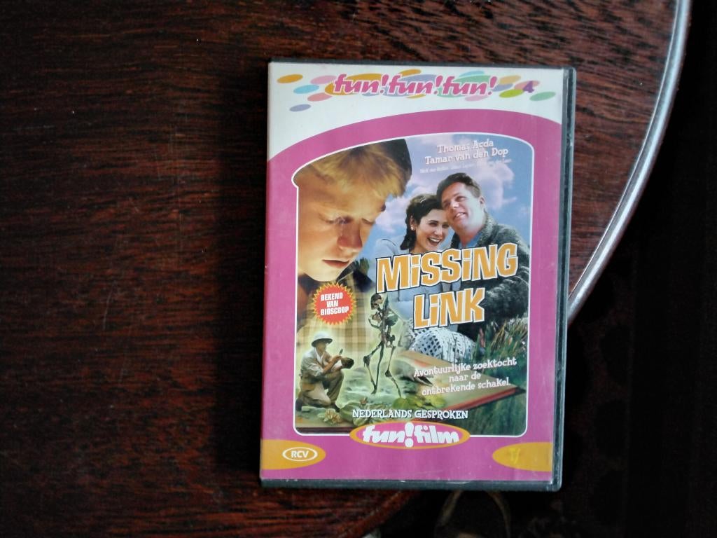 Missing link, Nederlands gesproken, origineel, Avontuur, Alle leeftijden, Ophalen of Verzenden, Zo goed als nieuw