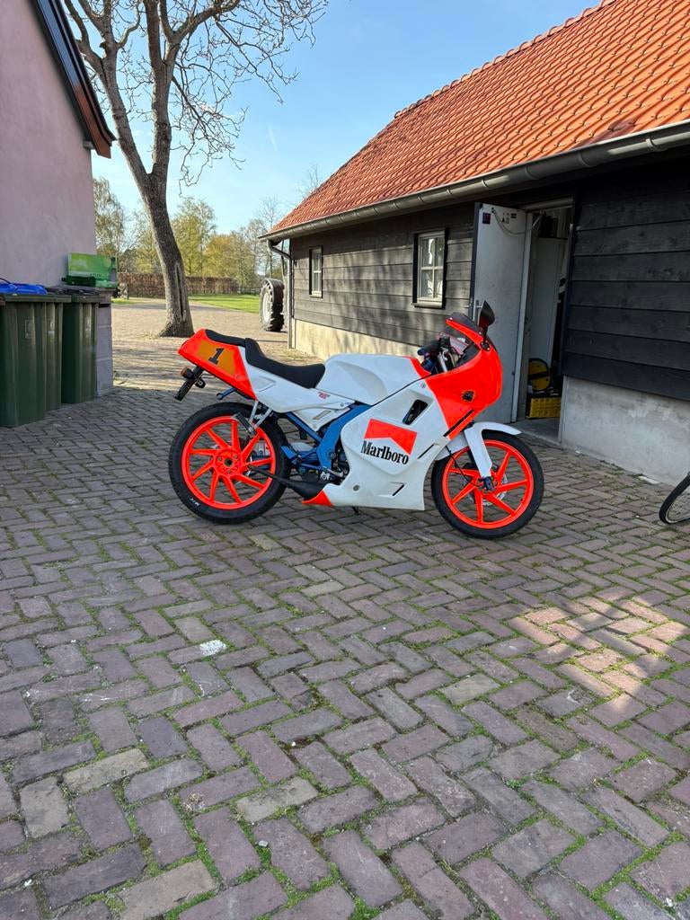 Aprilia af1 bromfiets en derbi gp1, Fietsen en Brommers, Brommers | Oldtimers, Ophalen, Overige merken