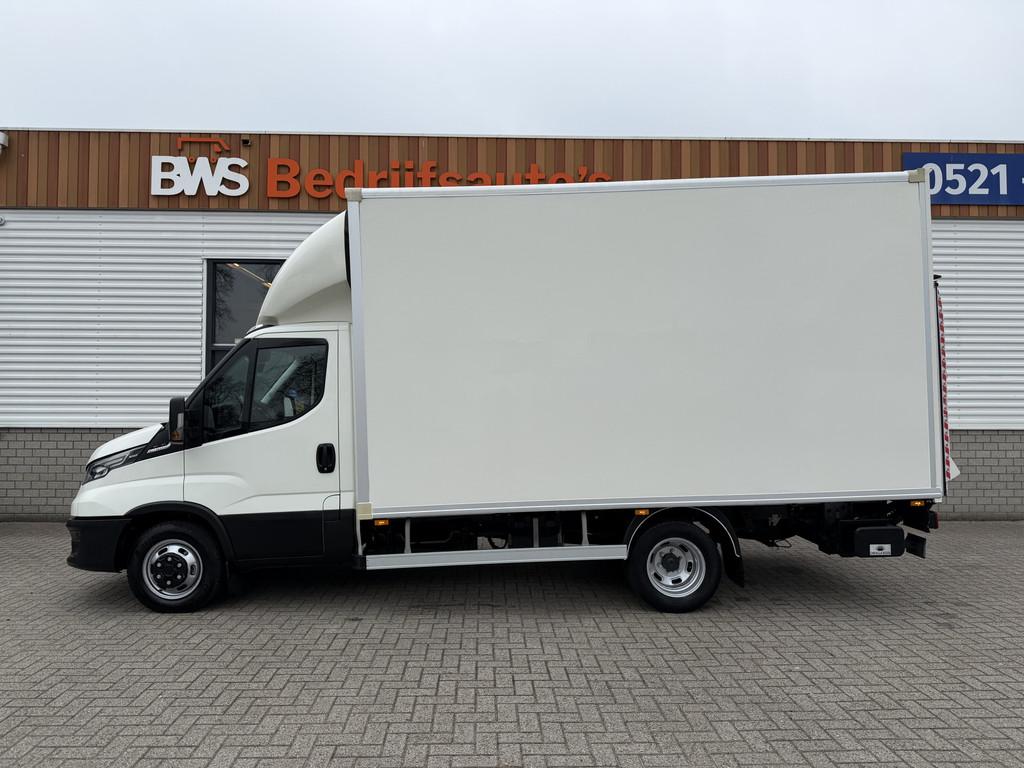 Iveco 40C18 automaat 3.0L / dubbellucht / luchtvering / trek, Auto's, Bestelauto's, Automaat, Stof, Gebruikt, 4 cilinders