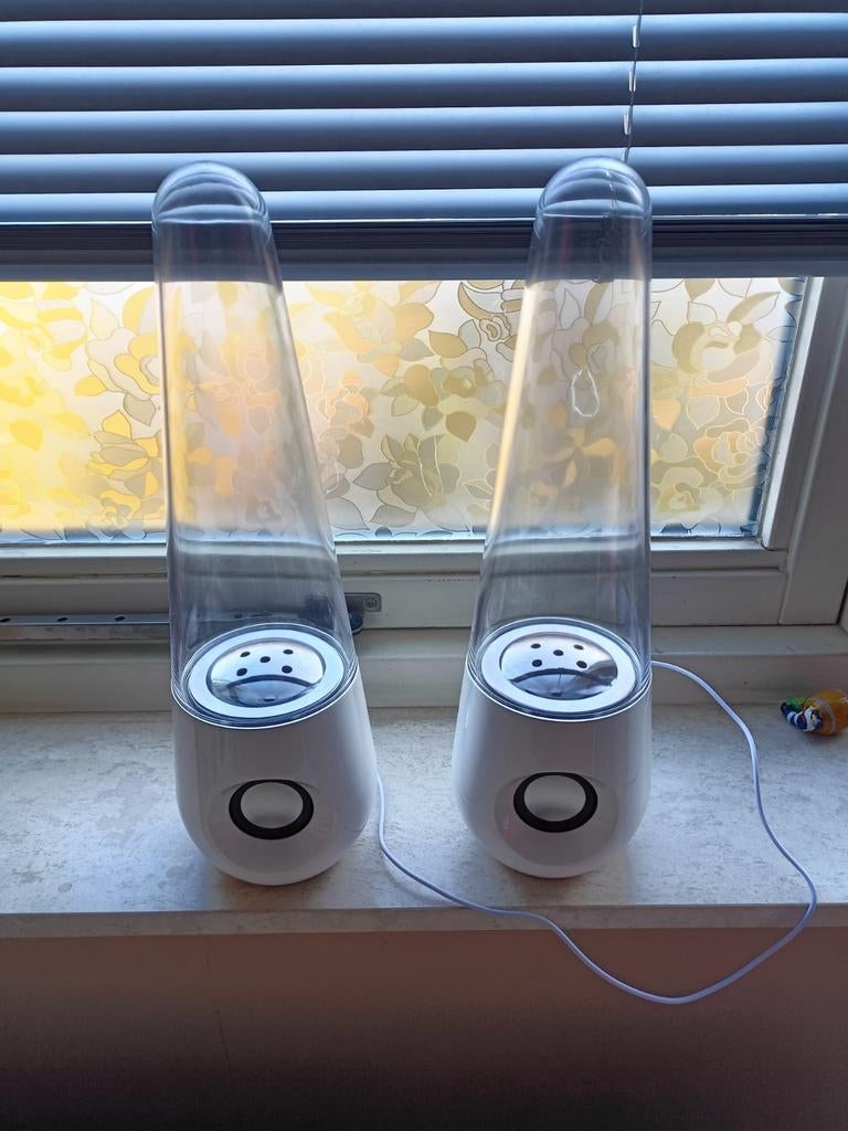 Unieke Waterdansende Speakers - Wit, Audio, Tv en Foto, Luidsprekers, Ophalen of Verzenden