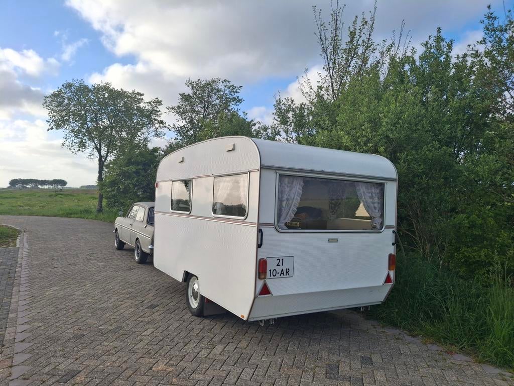 Franse caravan oldtimer 1970, Caravans en Kamperen, Caravans, Particulier, Rondzit, Tot en met 4