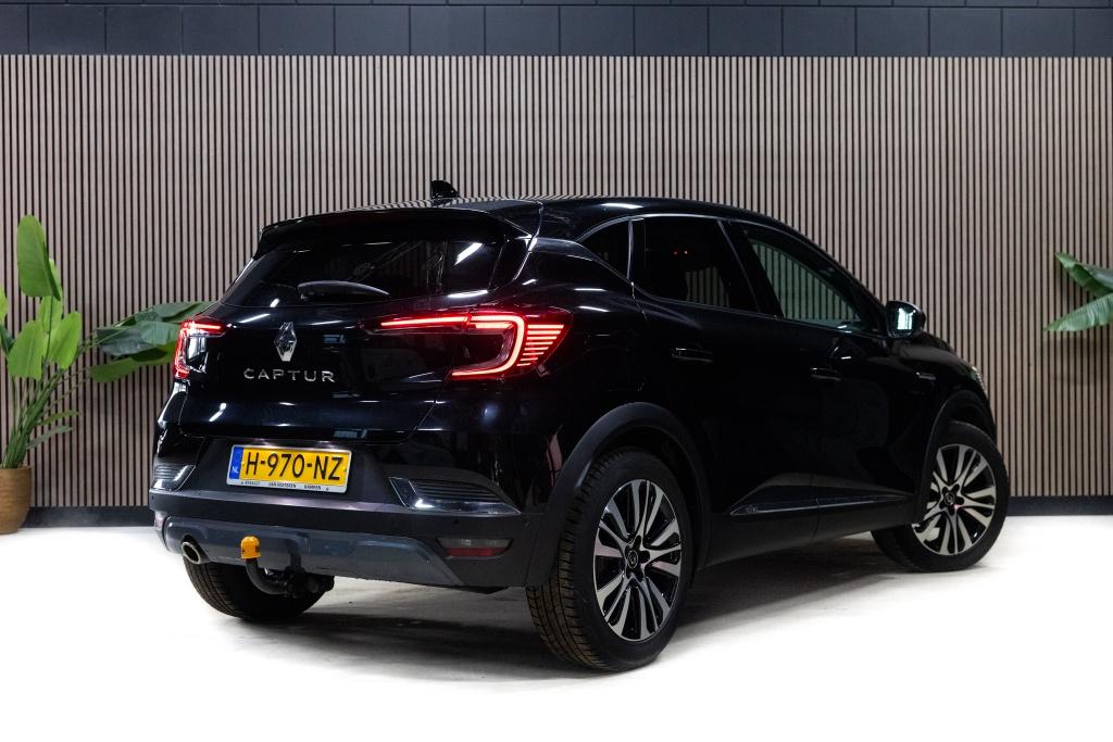 Renault Captur 1.3 TCe Init. Paris | Stoel/Stuur verw | 360, 12 maanden, Gebruikt, 4 cilinders, Zwart