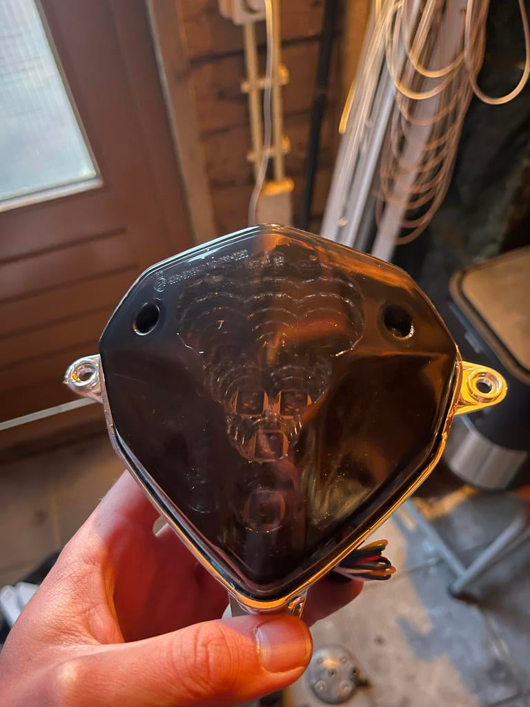 Aerox achterlicht nieuw model - nooit gebruikt, Fietsen en Brommers, Brommeronderdelen | Scooters, Ophalen of Verzenden, Nieuw