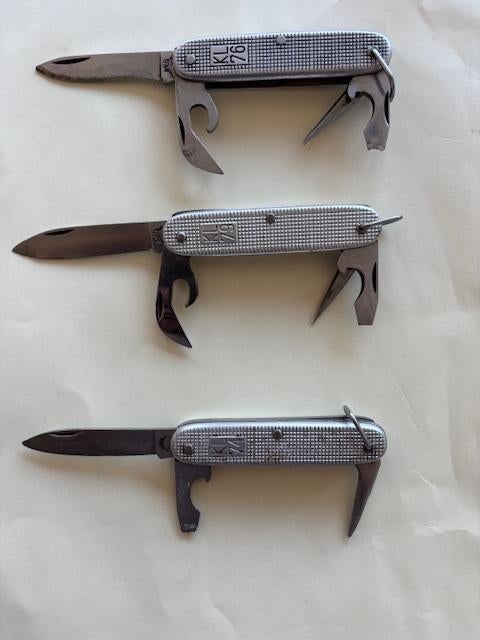 3x militair zakmes, Verzamelen, Militaria | Algemeen, Ophalen of Verzenden, Landmacht, Nederland, Mes of Dolk