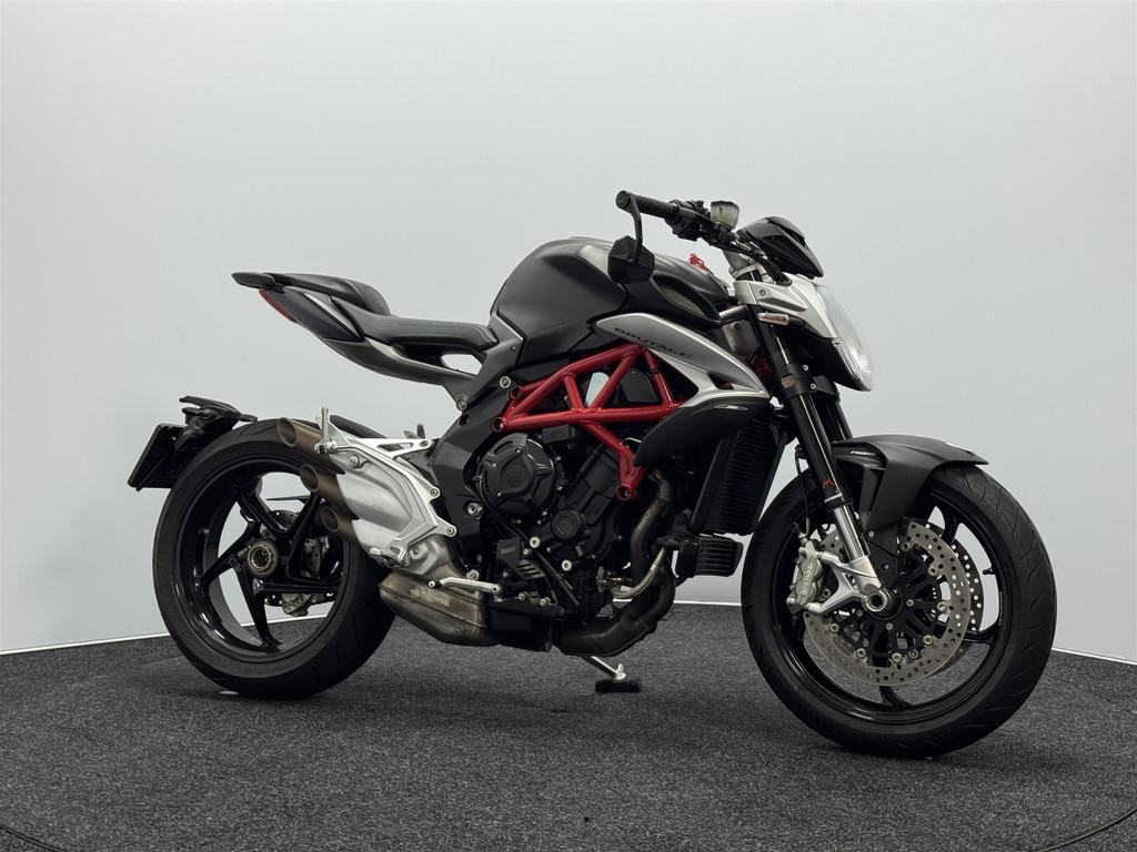 MV Agusta Brutale 800, Bedrijf, Meer dan 35 kW, Traction Control, 798 cc