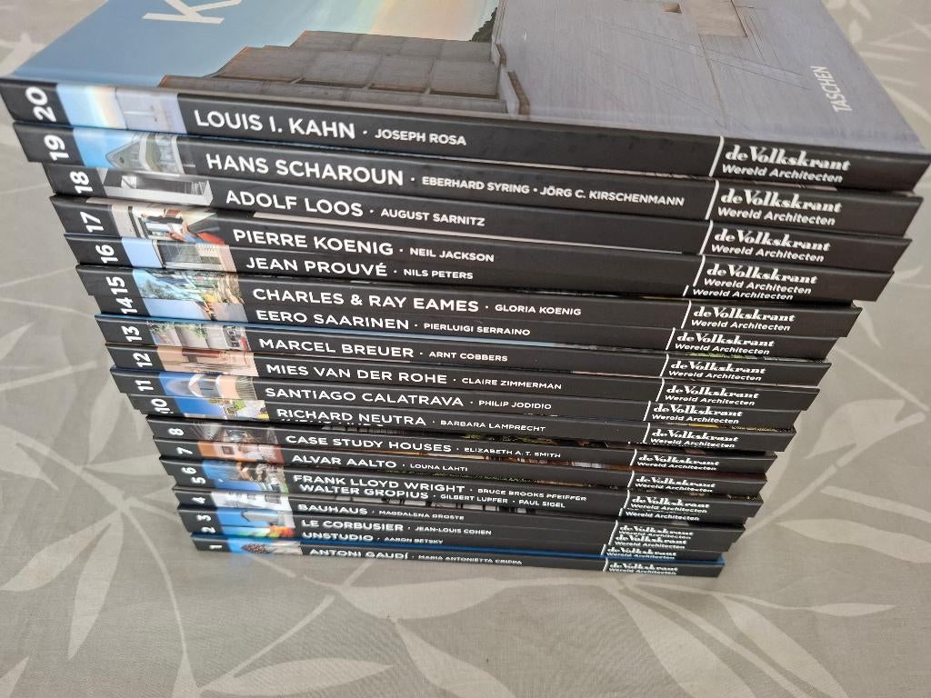 WERELD ARCHITECTEN (Wereldarchitecten) Volkskrant (COMPL 20, Ophalen of Verzenden, Zo goed als nieuw, Architecten