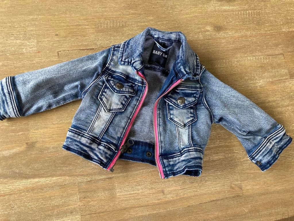 Spijkerjasje Baby Blue maat 68, Kinderen en Baby's, Ophalen of Verzenden, Zo goed als nieuw, Meisje, Jasje
