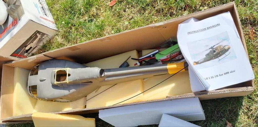 Hobby Modelbouw Helikopter Bell UH-1B (600 size), Ophalen