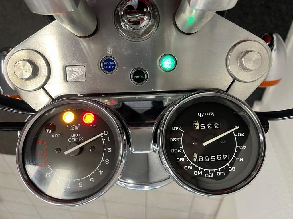 Honda VF 750 C MAGNA (bj 1996) - foto 2