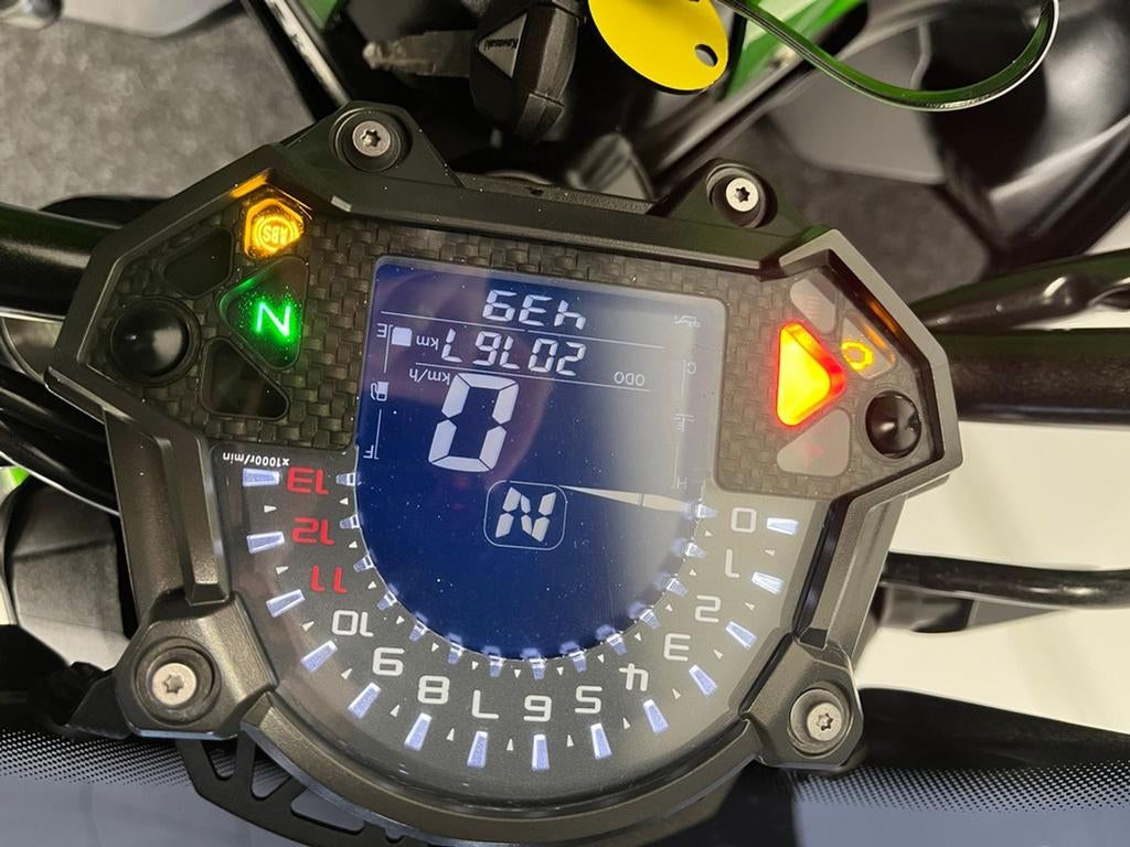 Kawasaki Z 900 ABS (bj 2018) - foto 2