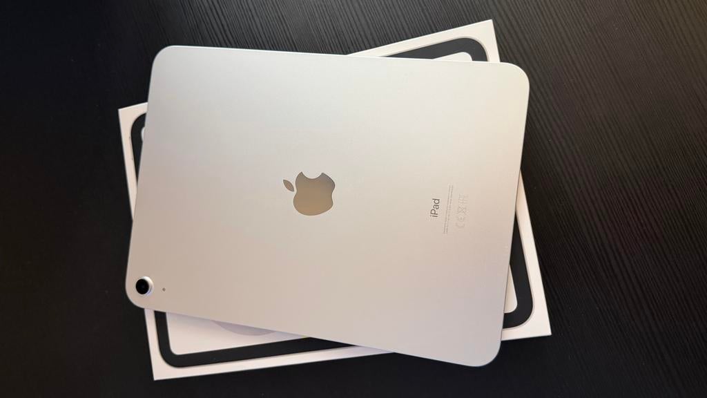 iPad 10e generatie (2022) zilver met accessoires, Computers en Software, Apple iPads, Apple iPad, 11 inch, Nieuw, Ophalen of Verzenden