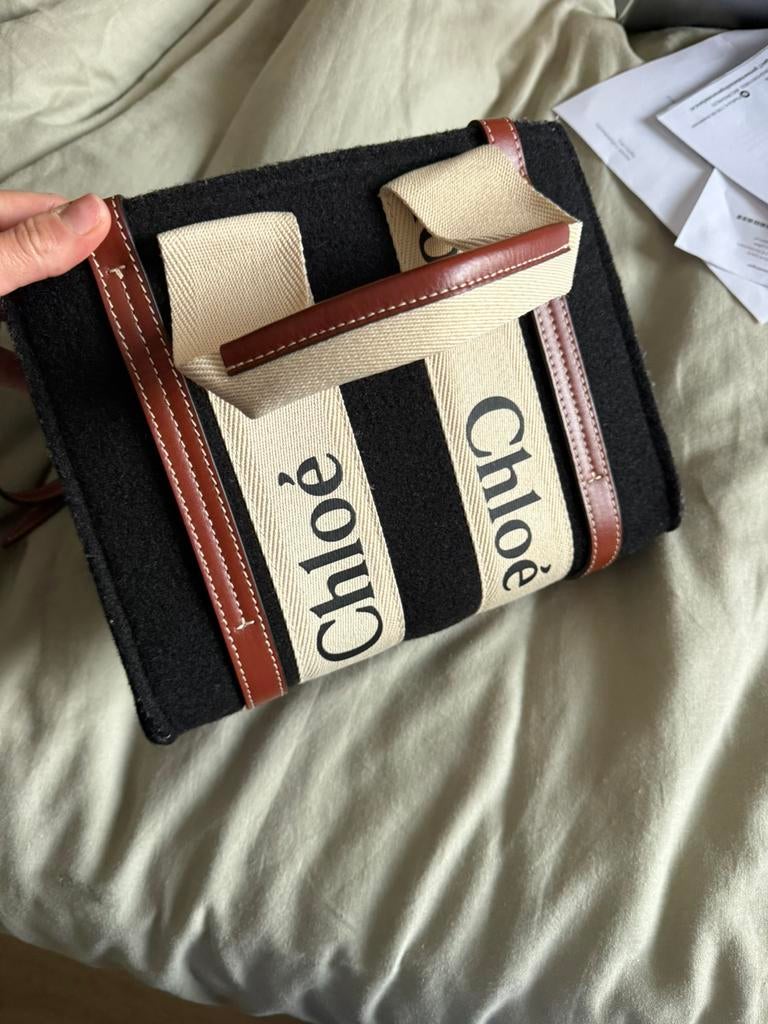 Chloé Woody Tote Bag bon aanwezig, Sieraden, Tassen en Uiterlijk, Tassen | Damestassen, Zo goed als nieuw, Shopper, Zwart, Ophalen of Verzenden