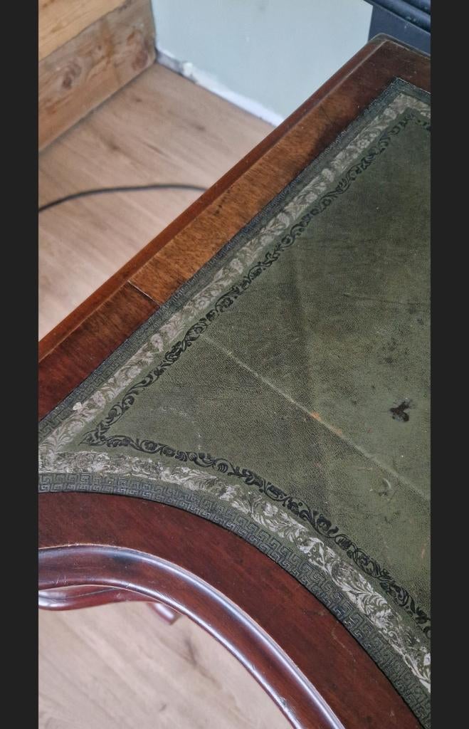 Antieke Engelse mahonie kaptafel, Ophalen, Overige vormen, 100 tot 150 cm, Minder dan 100 cm