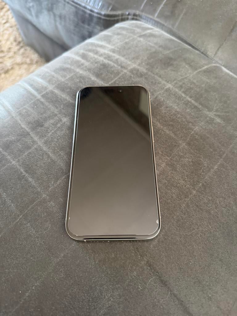 iPhone 15 Pro - 128GB - Zilver - Batterij 88%, Ophalen, 128 GB, Zo goed als nieuw, Zonder simlock