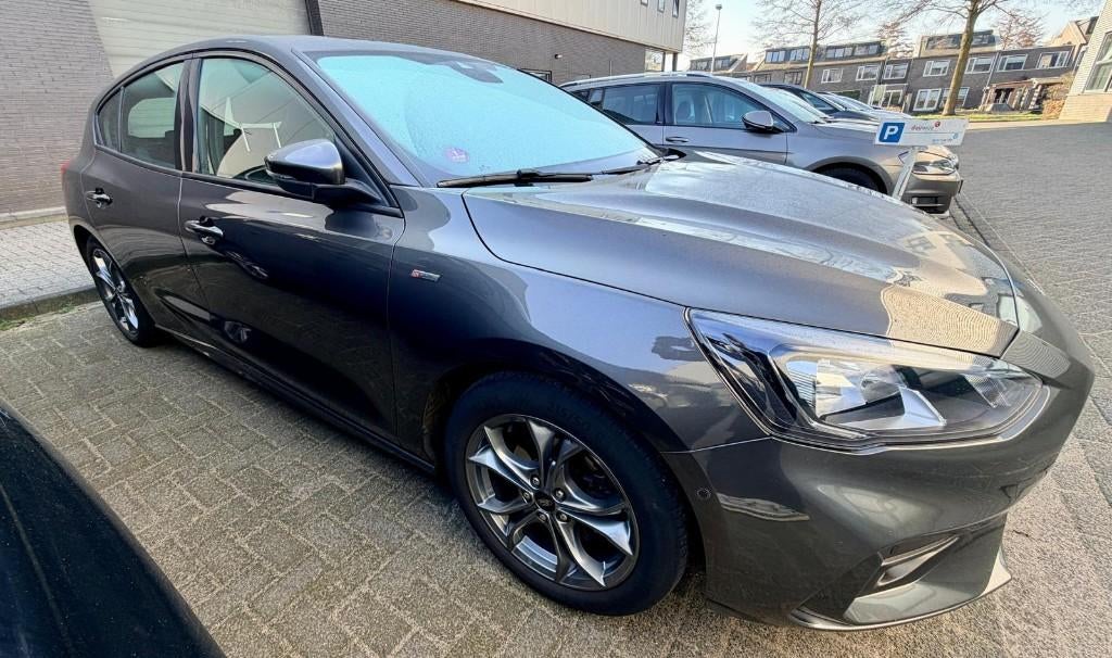 Ford Focus 1.5 Ecoboost 150pk Aut 2021 Grijs, 1304 kg, 700 kg, Particulier, 3 cilinders